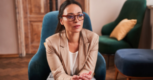 Psichologai teigia, kad žmonės, vaikystėje sulaukę labai mažai meilės, šiuos 7 bruožus dažnai išsiugdo suaugę